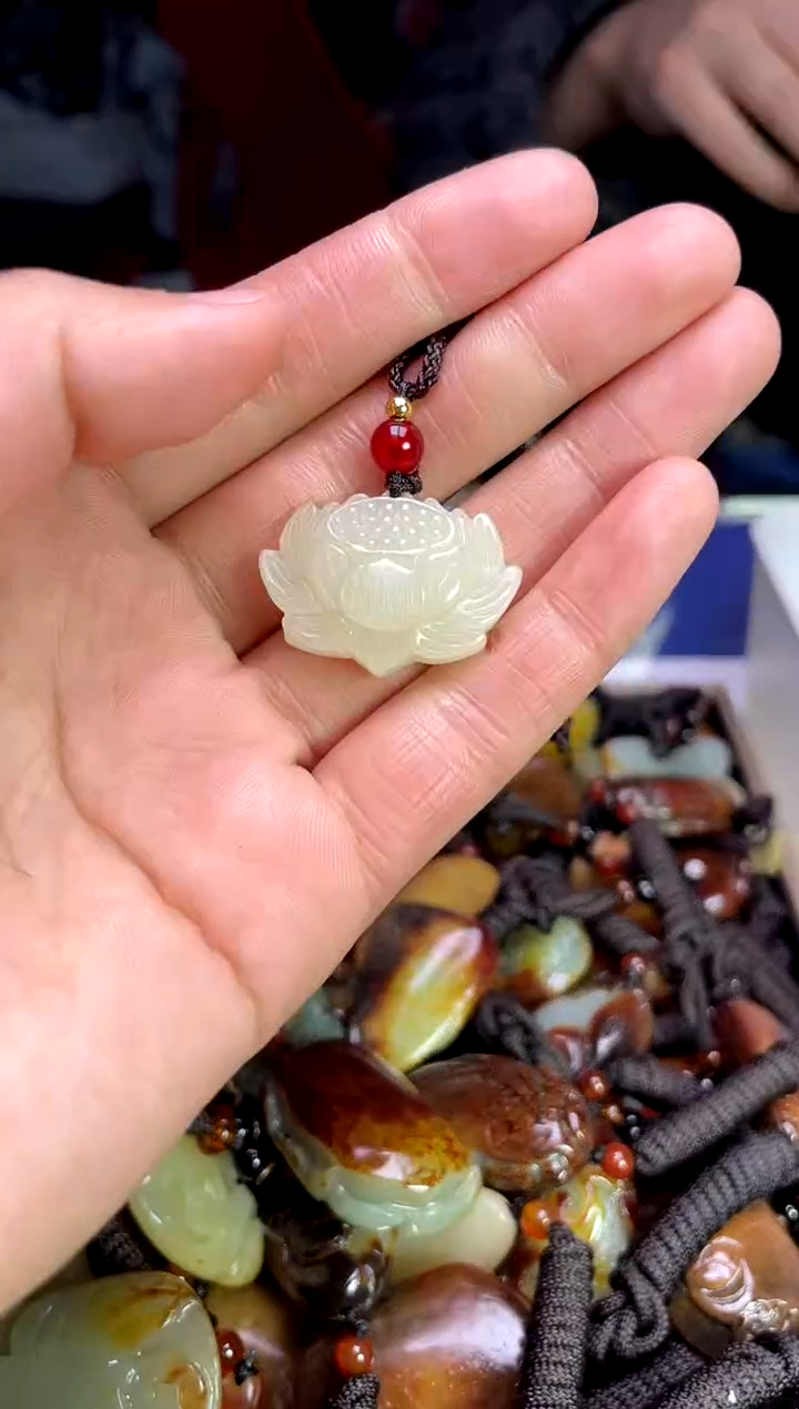 【闪购商品】和田玉颈饰未镶嵌1