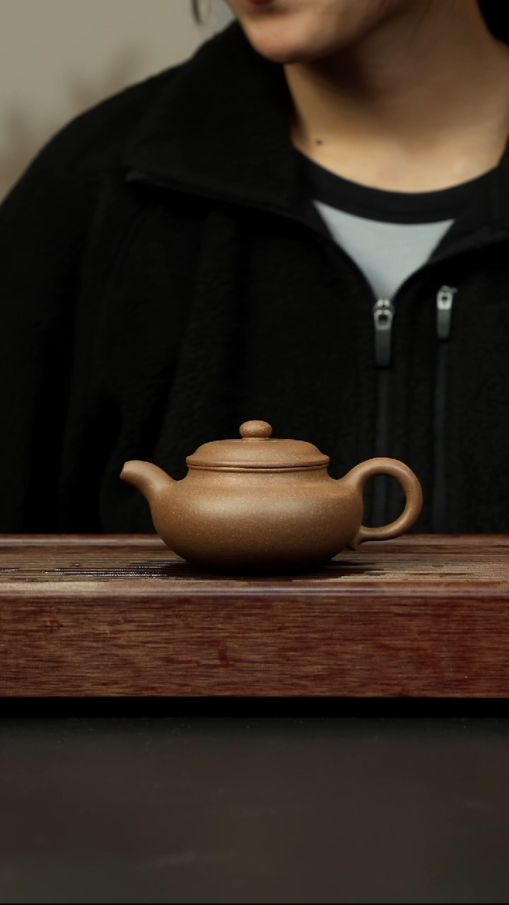 紫砂茶壶芝麻绿 仿古