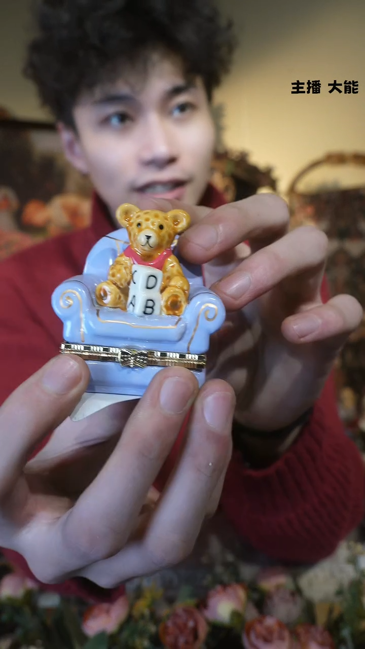 【闪购商品】默认微瑕高端树脂陶瓷摆件Q