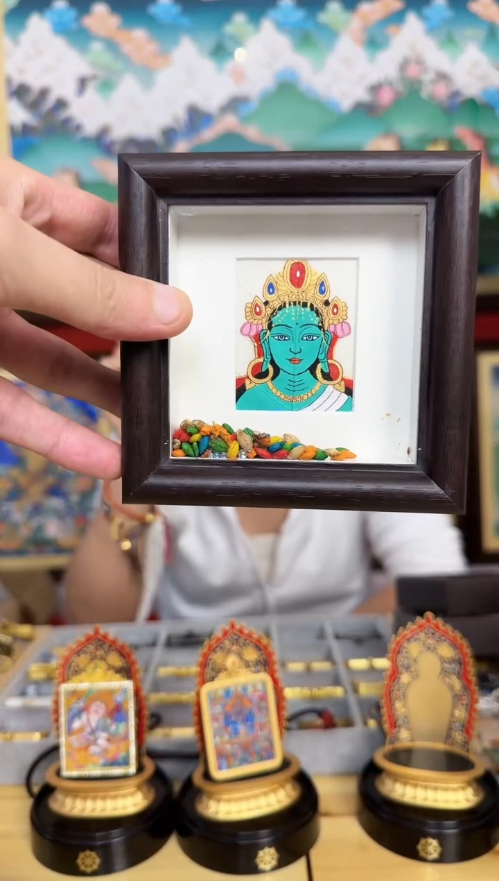 吊坠绿妈妈-热贡纯手绘周毛