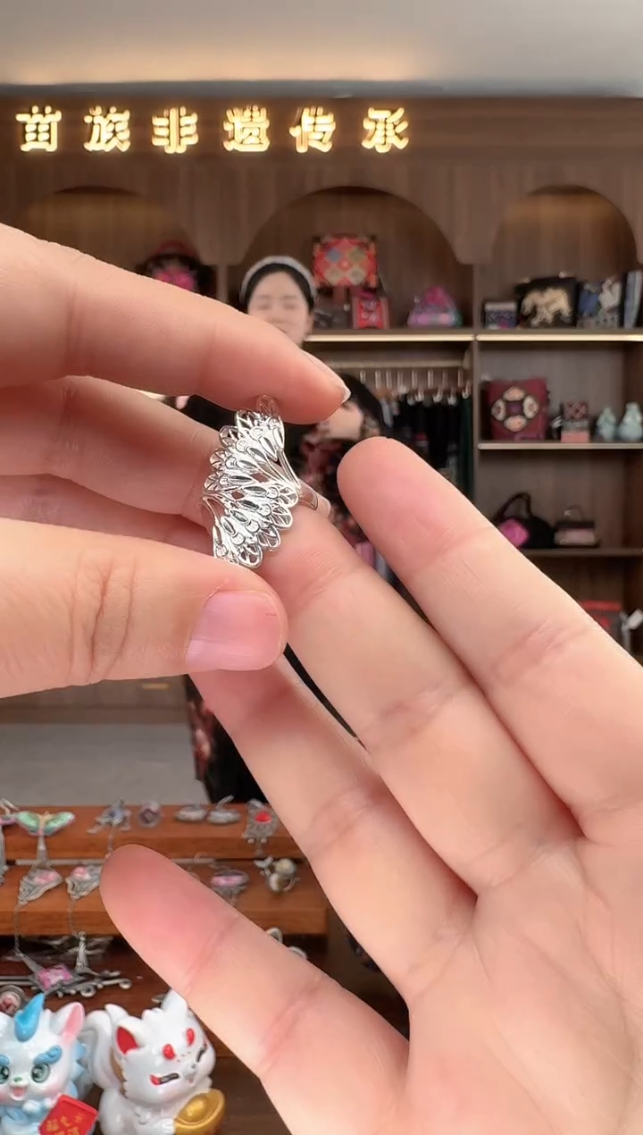 【闪购商品】织绣扶光苗绣传承90