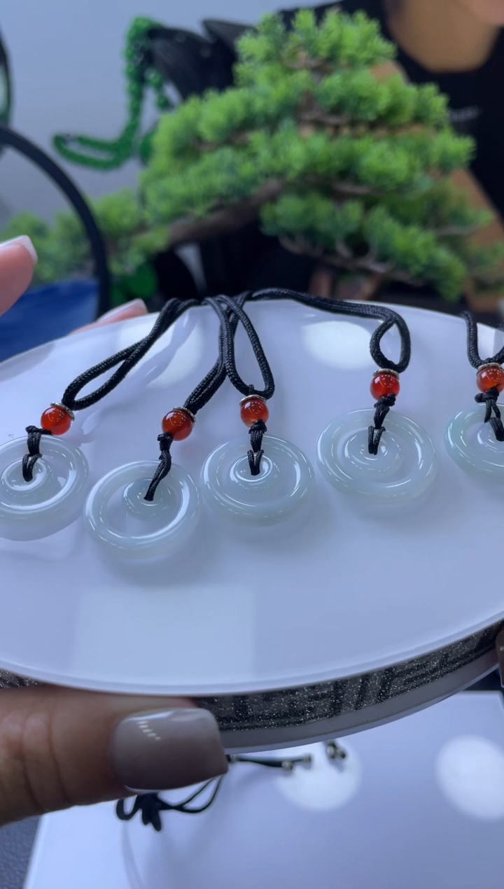 【闪购商品】翡翠颈饰未镶嵌指姆扣   多样性发一件
