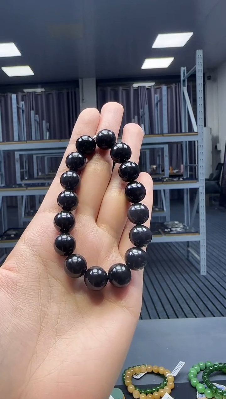 手串未镶嵌和田玉1