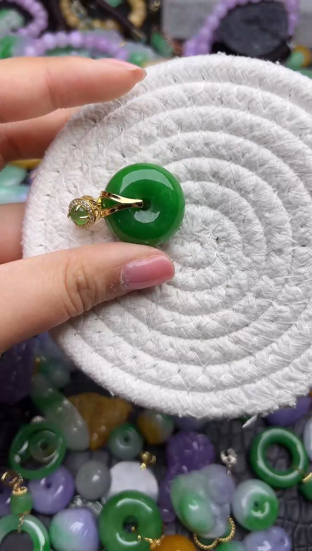 颈饰未镶嵌翡翠缅甸翡翠吊坠