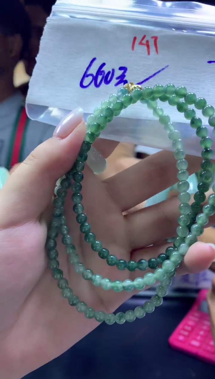 【闪购商品】定制翡翠未镶嵌珠串#660元#毛货需抛光