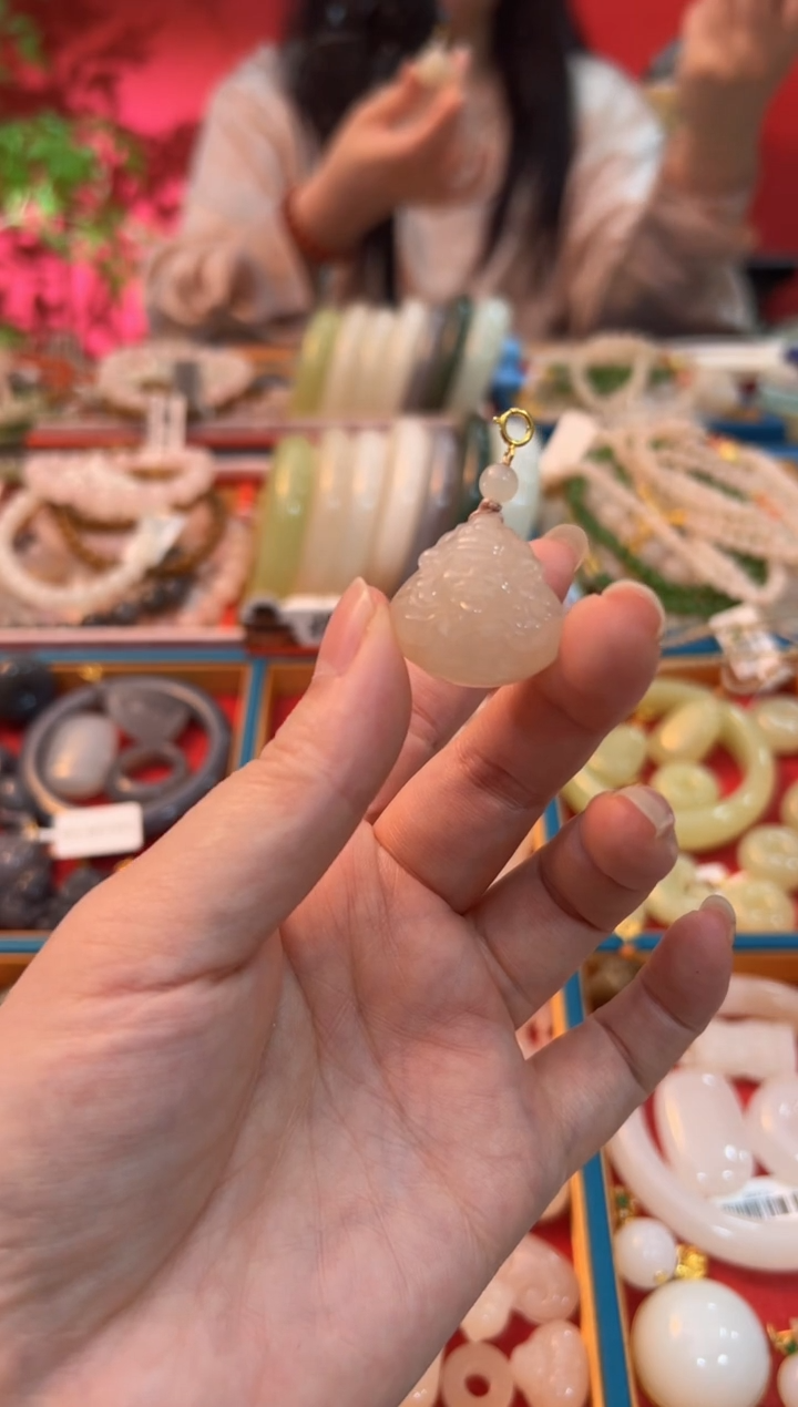 【闪购商品】和田玉吊坠未镶嵌藕粉财神爷