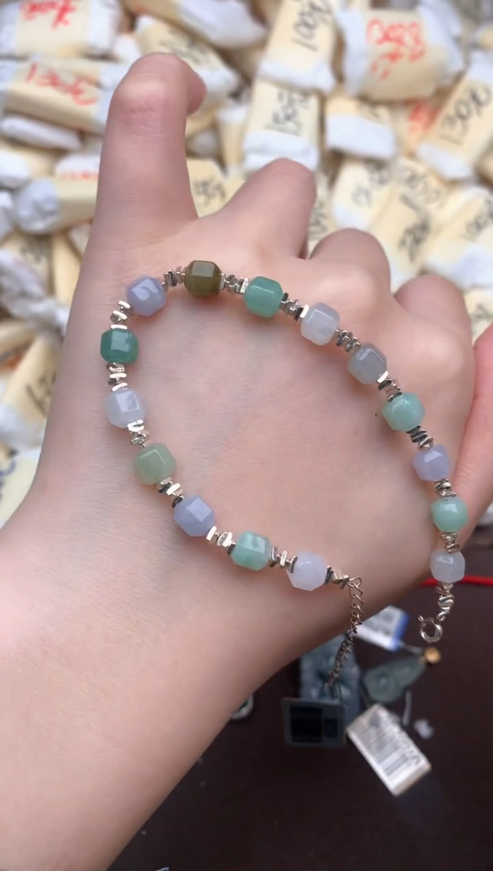 【闪购商品】翡翠挂件未镶嵌—