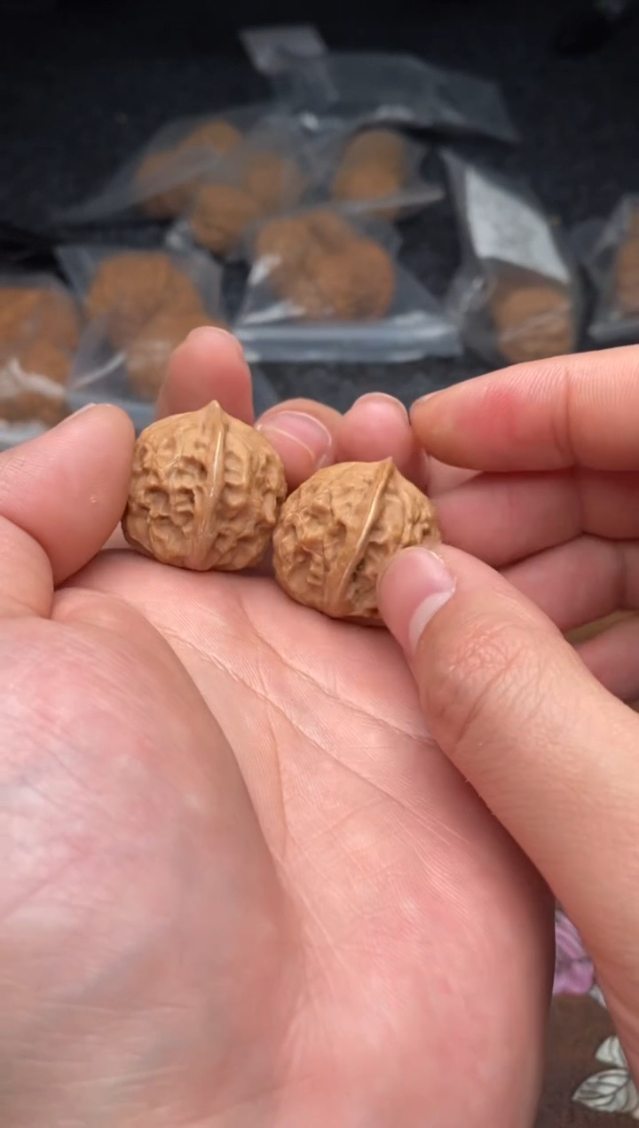 【闪购商品】文玩核桃把件G172号26尺野生手念