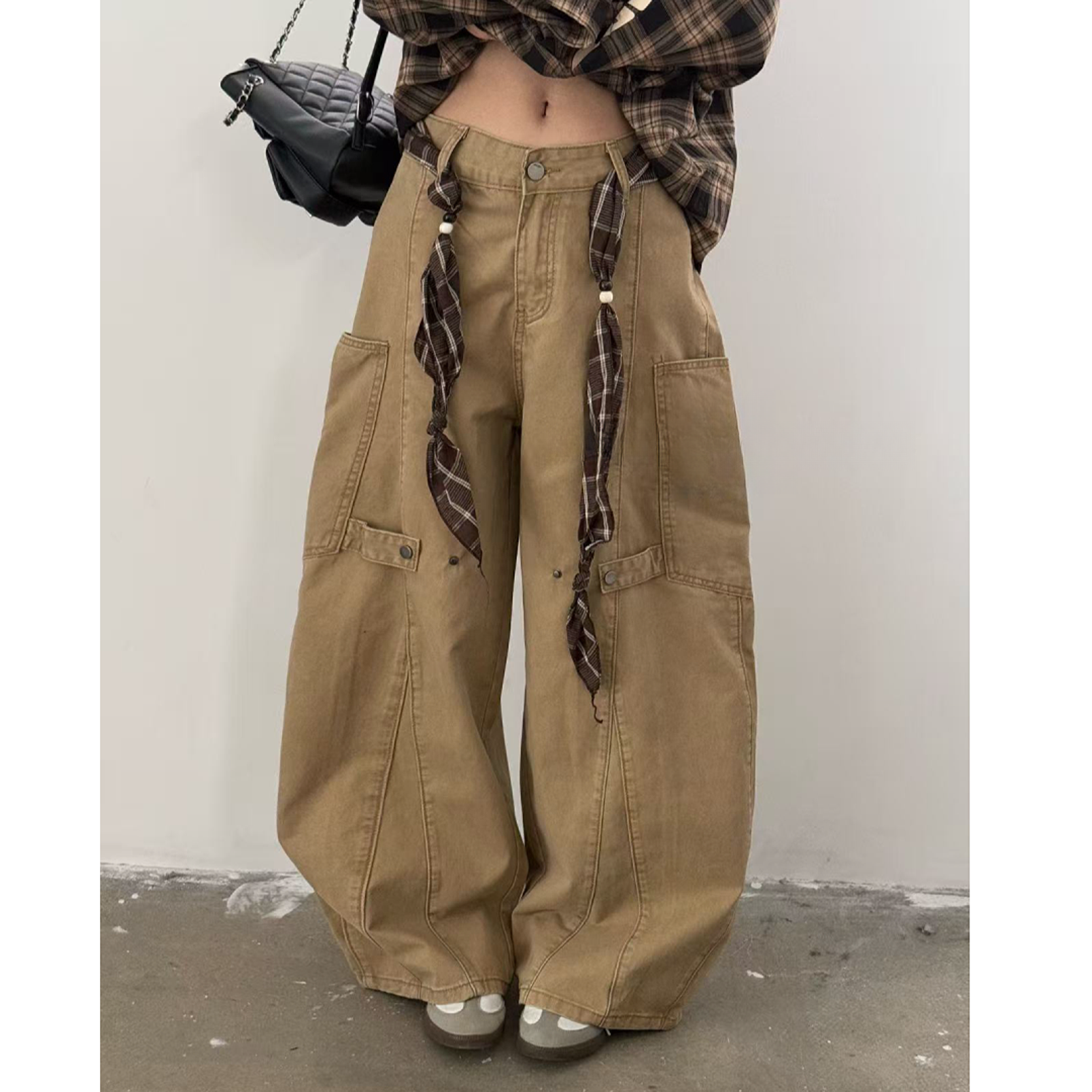 拼接设计感大口袋工装阔腿牛仔裤女早秋新款宽松显瘦时尚潮款裤子