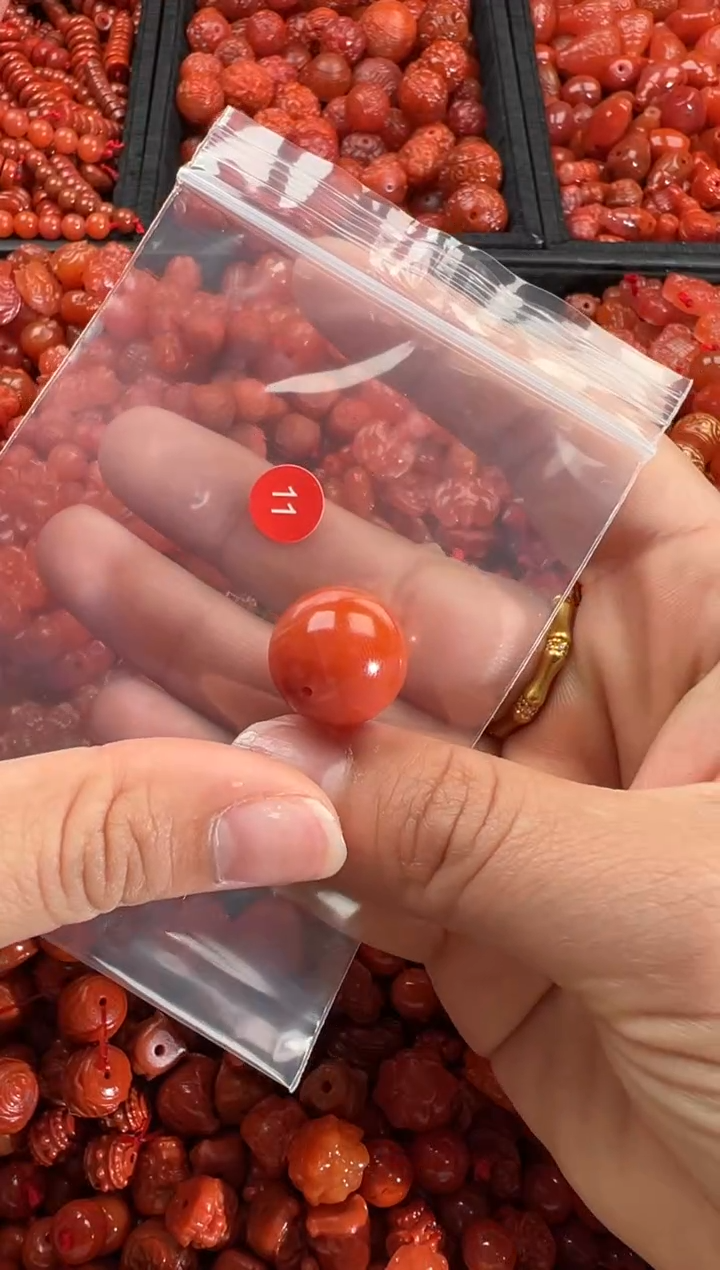 【闪购商品】南红玛瑙颈饰未镶嵌1