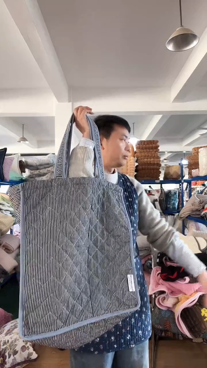 棉棉A15 牛仔包发一个