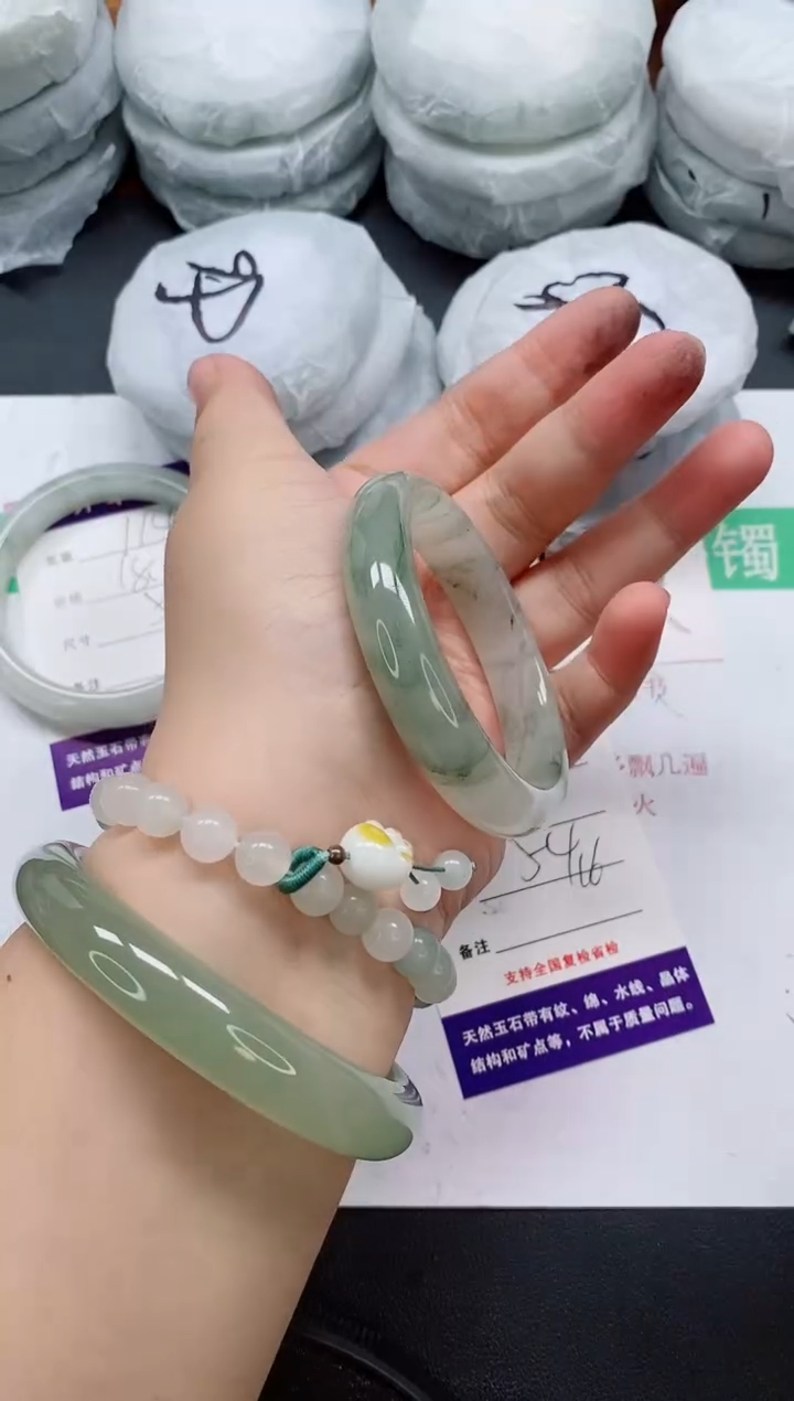 未镶嵌手镯石英质玉115/54-55