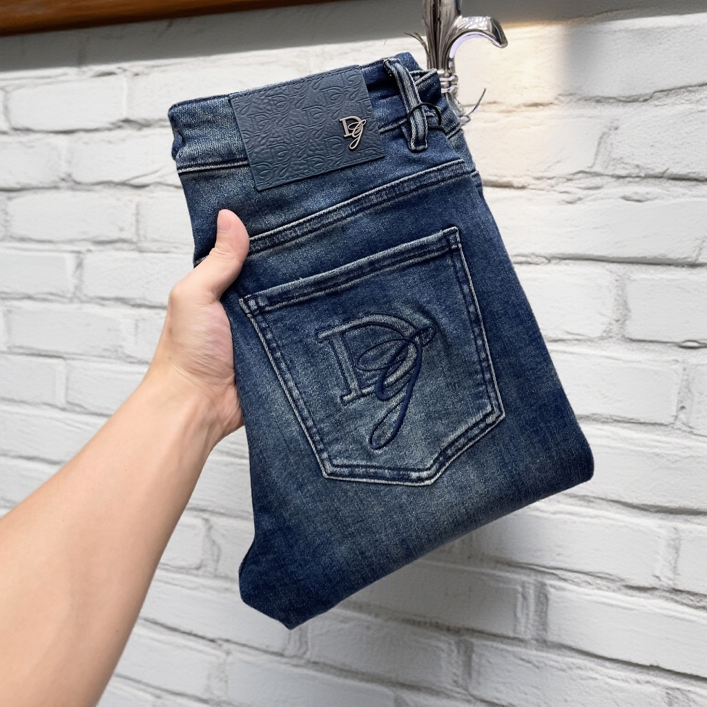 秋冬免烫水洗四季通用弹力牛仔裤修身时尚男士蓝色直筒裤百搭长裤