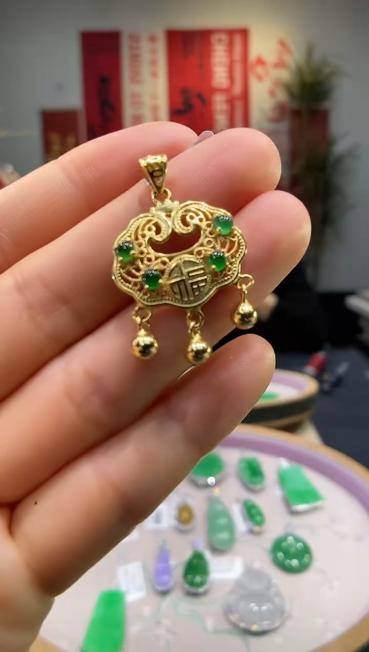 【闪购商品】翡翠吊坠(不含链)未镶嵌平安锁