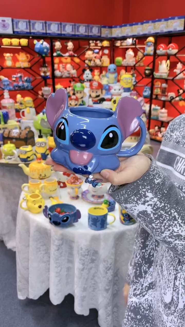 【闪购商品】1@@吐舌头史迪仔杯子