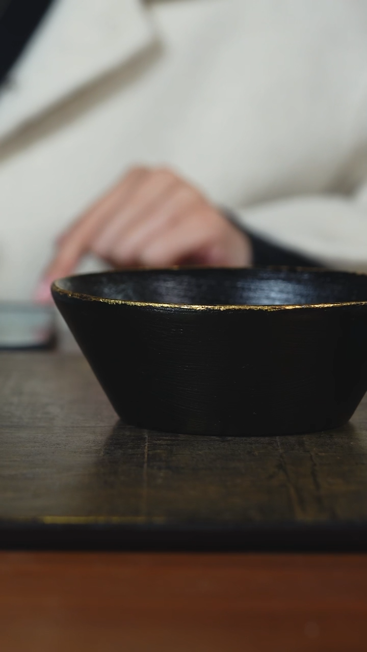 A*喧弥云斋大漆木胎壶承