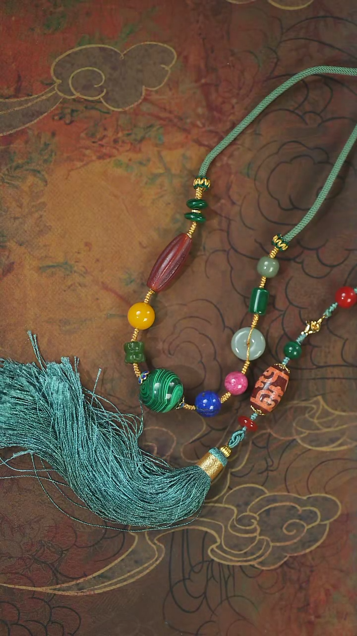 【闪购商品】孔雀石项链未镶嵌多宝锁骨链