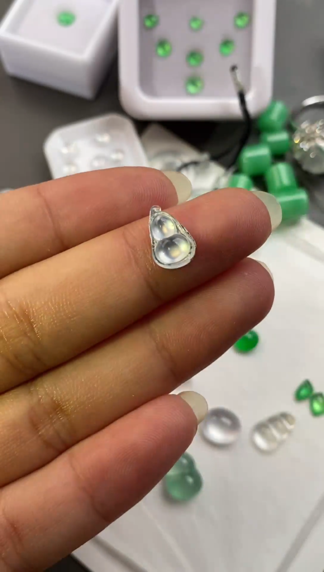 未镶嵌裸石翡翠大*贝不退不换玻璃葫芦豆