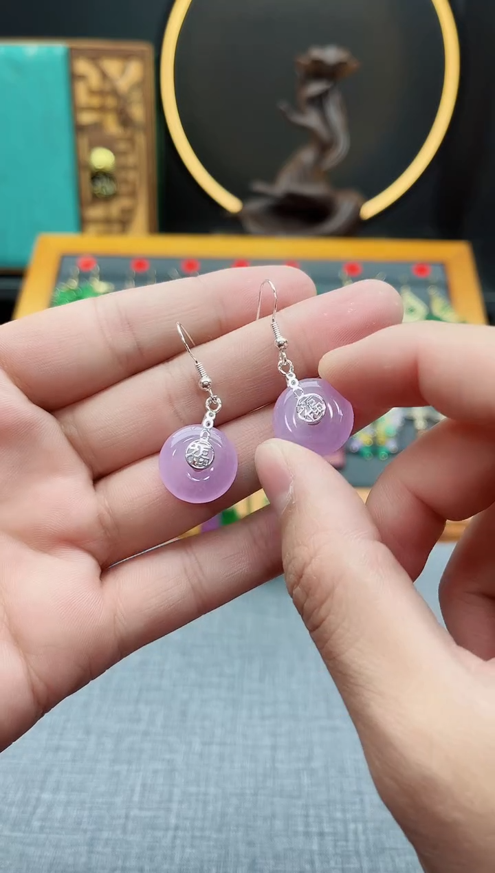 【闪购商品】玛瑙/玉髓耳钉银S925镶嵌紫色平安扣