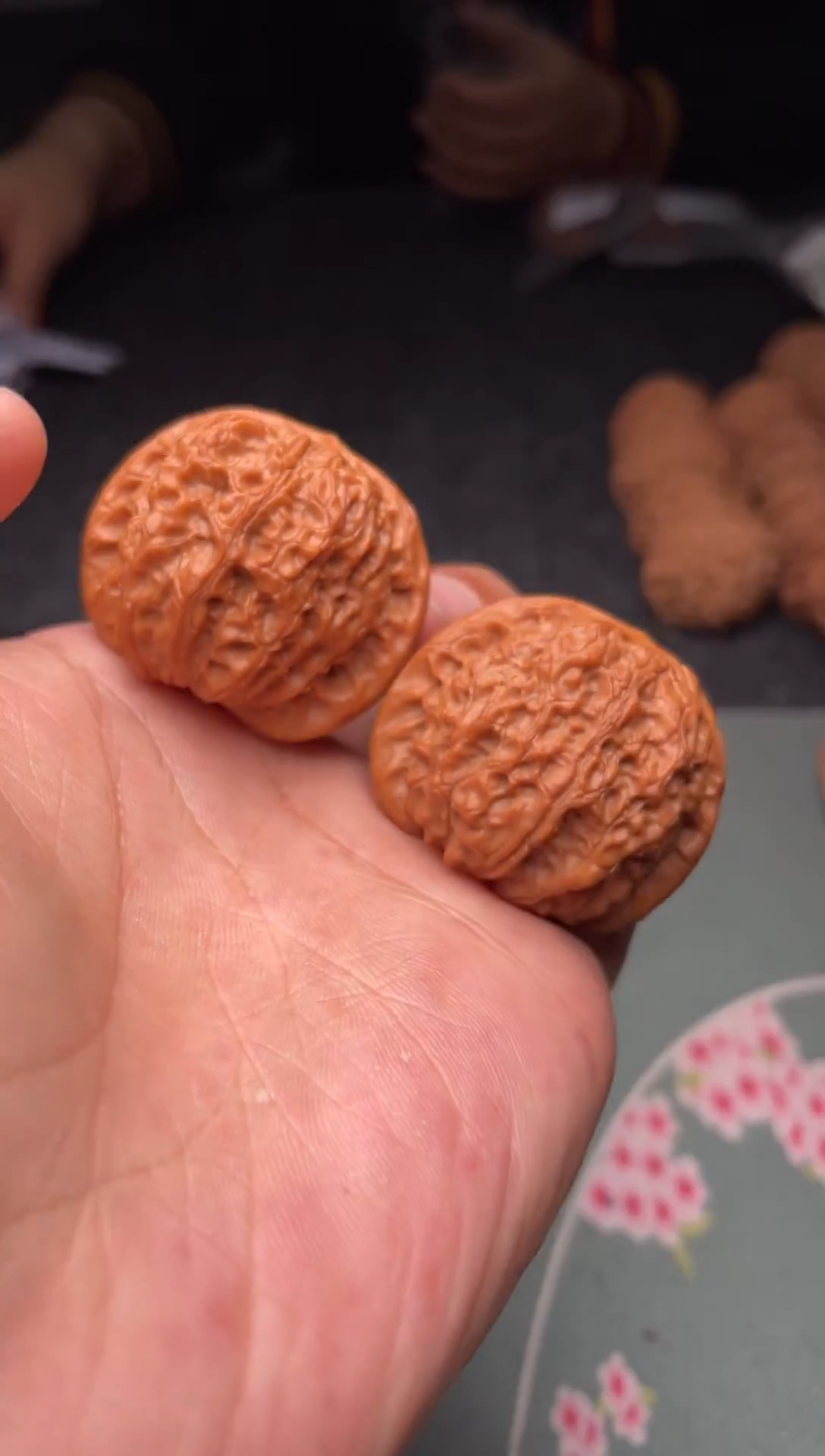 把件文玩核桃a185   血麒麟   39尺