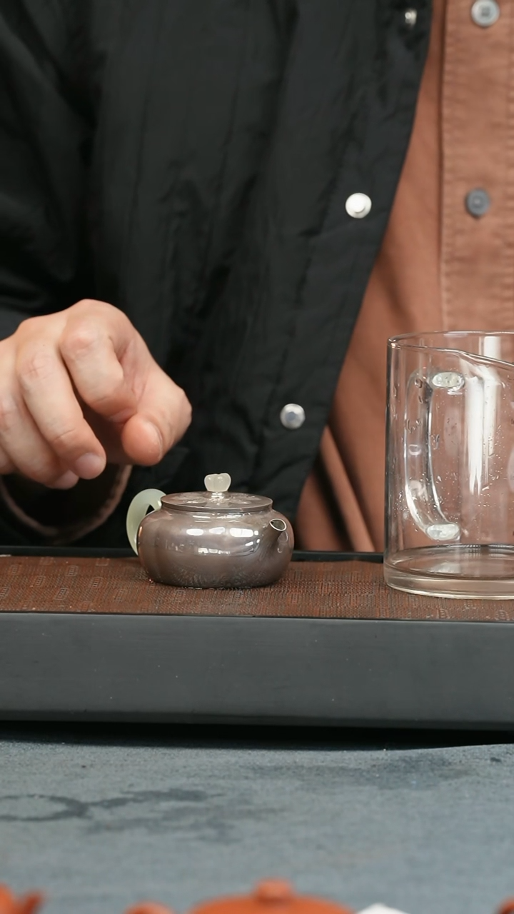 【闪购商品】紫砂茶壶纯银-矮莲蒲60cc