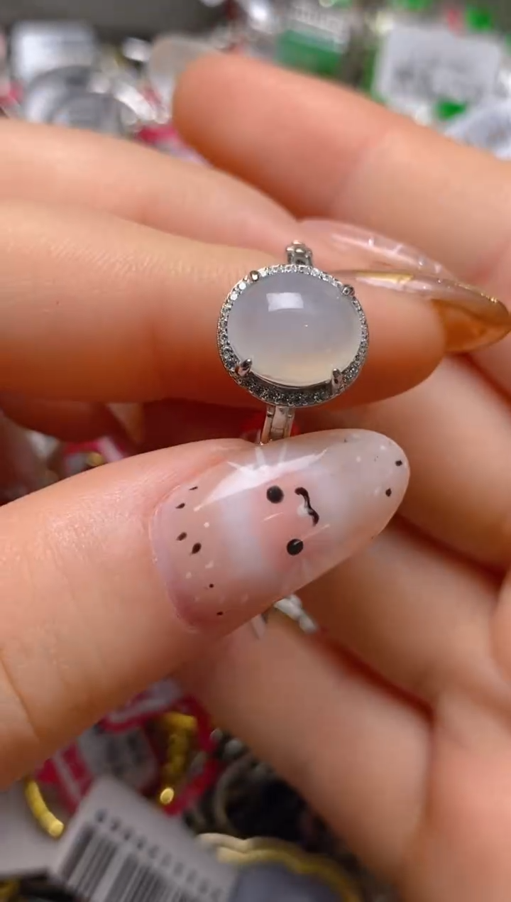 银S925镶嵌戒指翡翠百内无证书