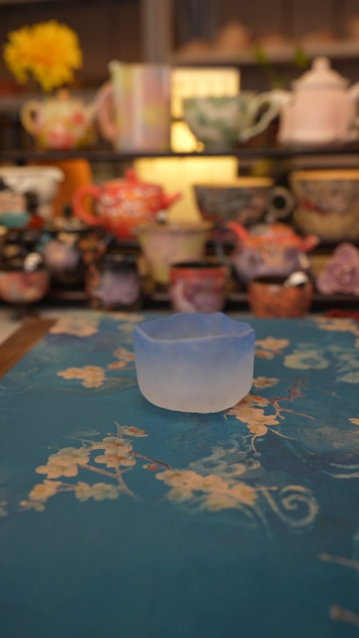 【闪购商品】福利品 蓝色琉璃杯