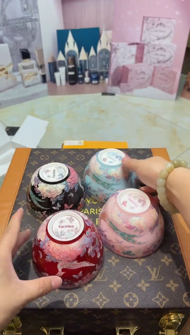 瓷片489************