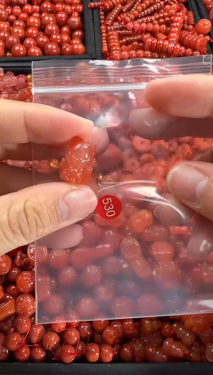 【闪购商品】南红玛瑙颈饰未镶嵌1