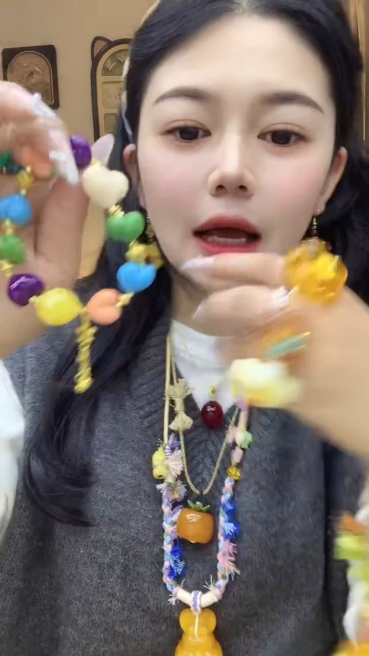 砖雕大喜喜时尚穿搭饰品