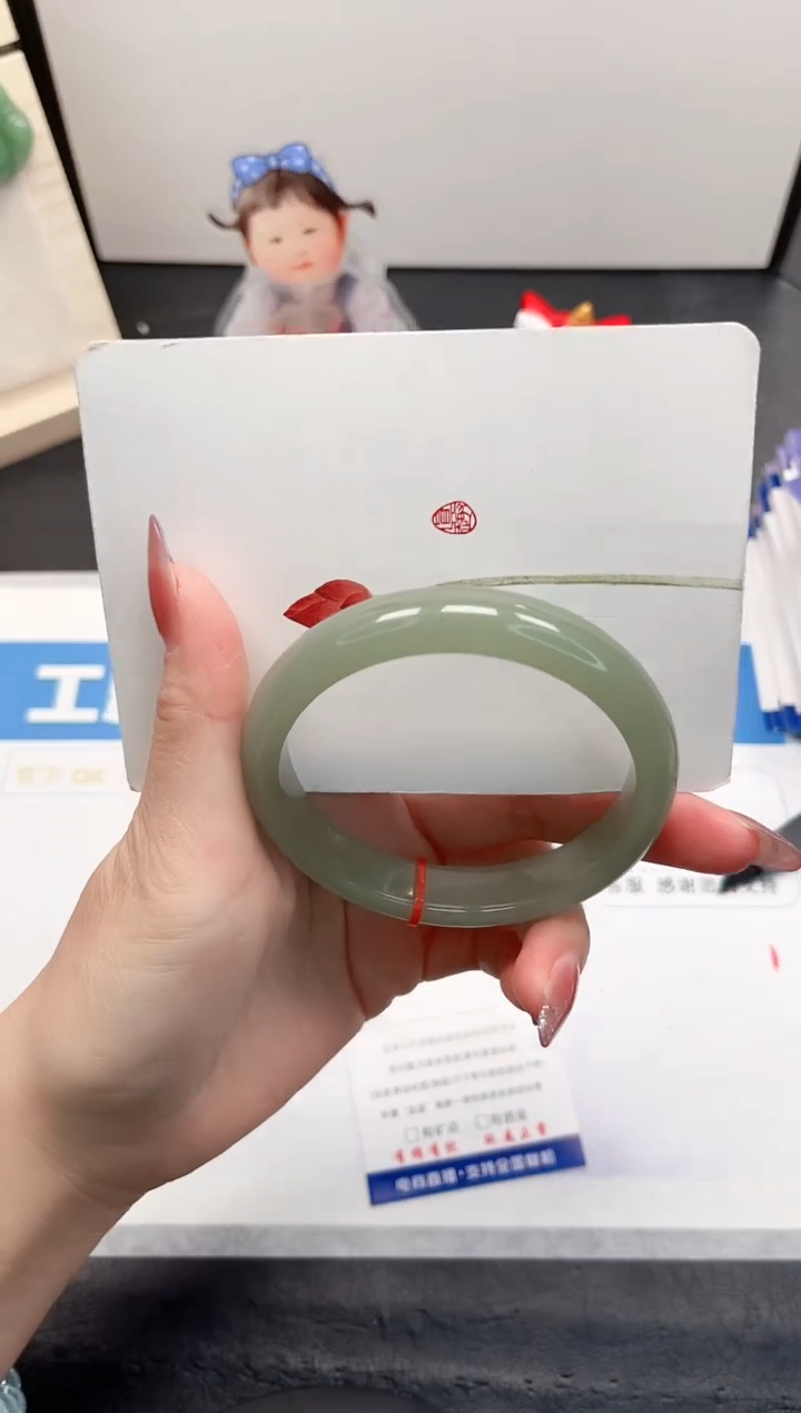 【闪购商品】石英质玉手镯未镶嵌24-62