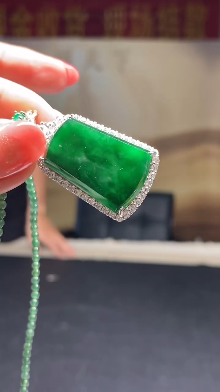 翡翠未镶嵌颈饰********153