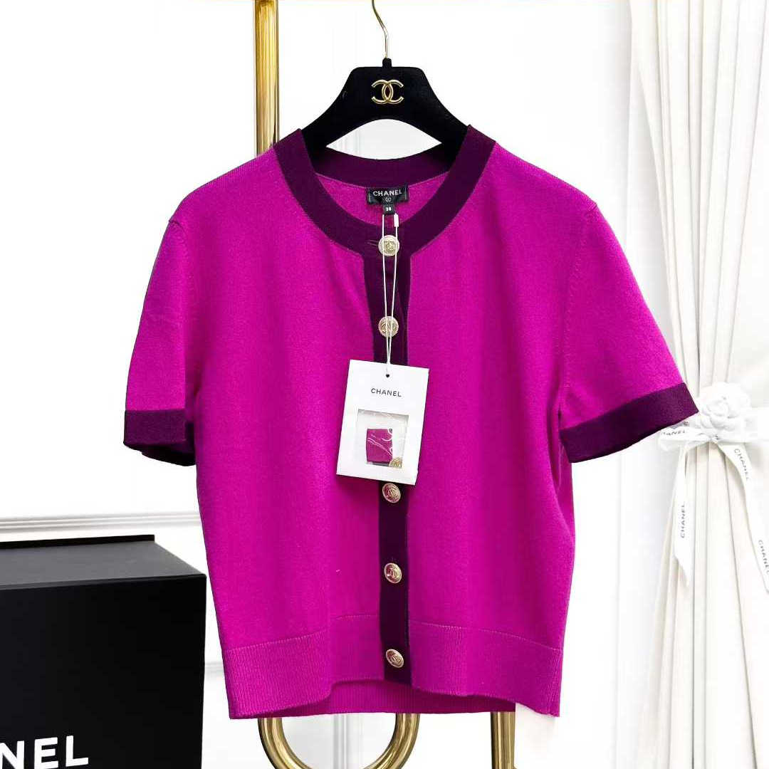 99新 Chanel/香奈儿 38码20A紫色拼酒红色滚边圆领短袖针织上衣