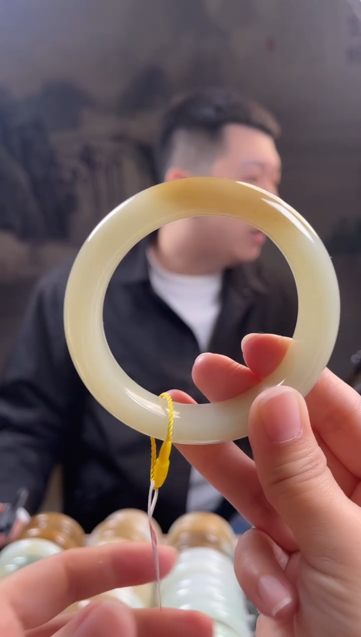 未镶嵌手镯和田玉58+圈口2884