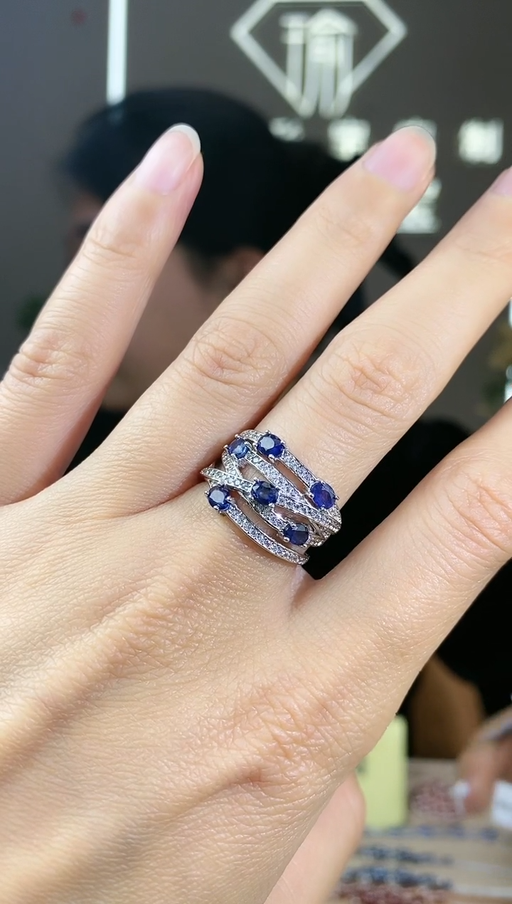 【闪购商品】蓝宝石手饰银S925镶嵌手饰