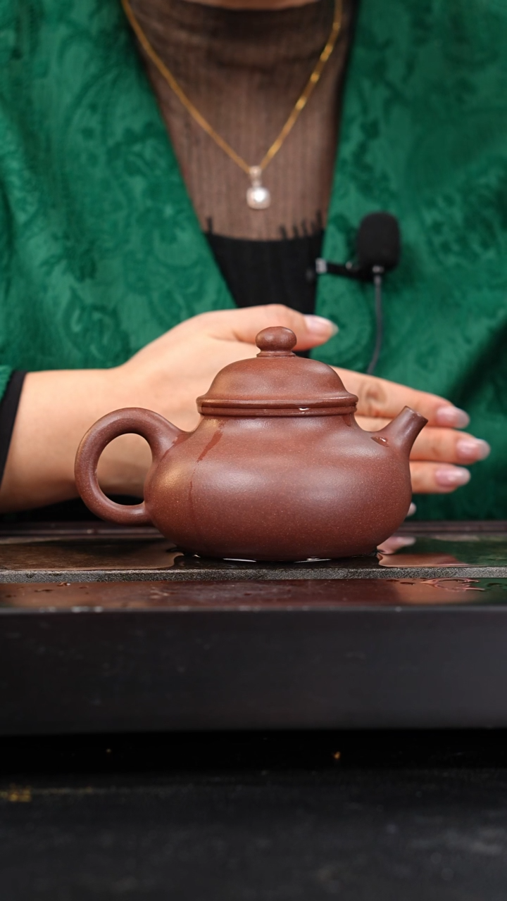 茶壶紫砂四号井中槽青容天330cc