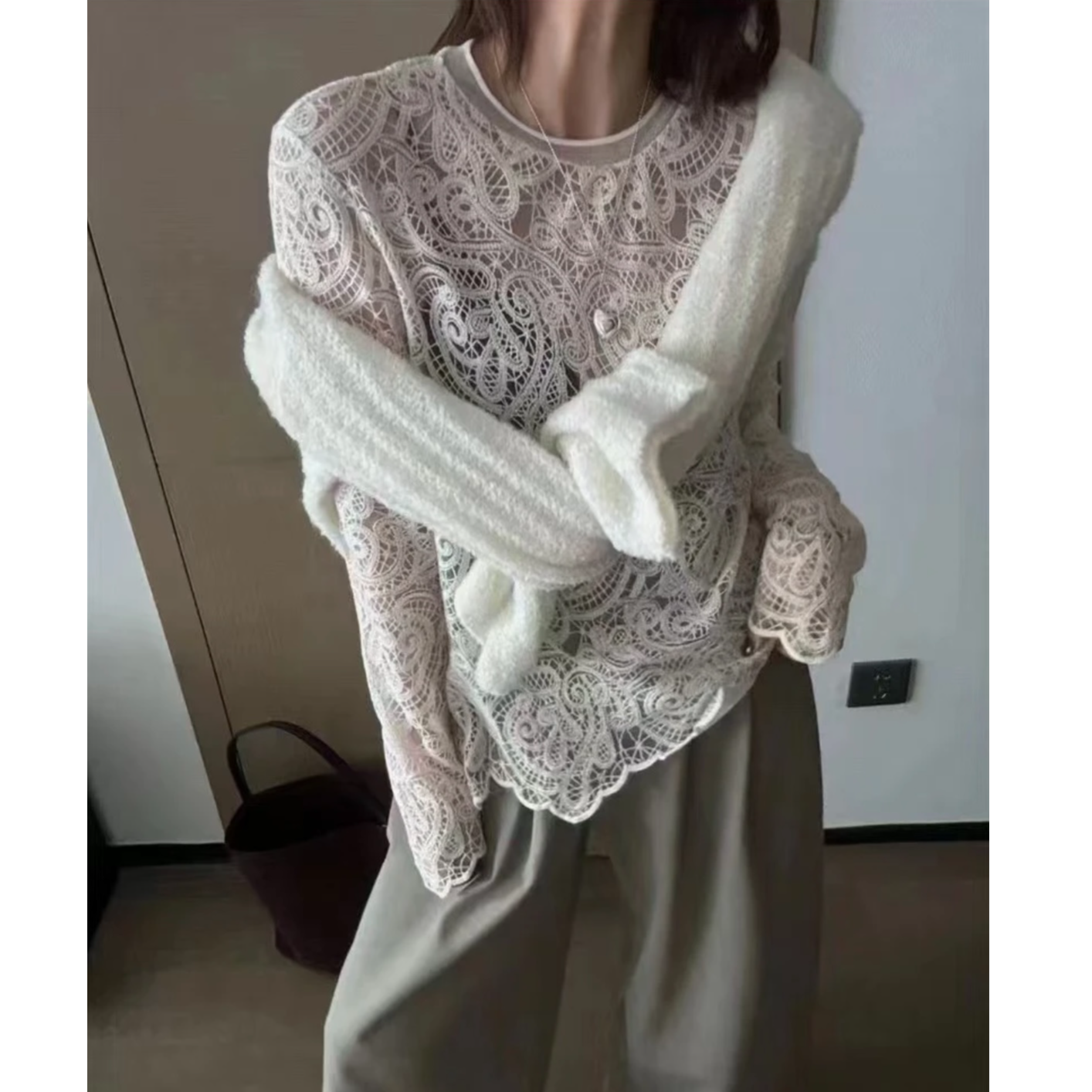 小众设计感轻奢蕾丝百搭缕空小衫上衣女8051