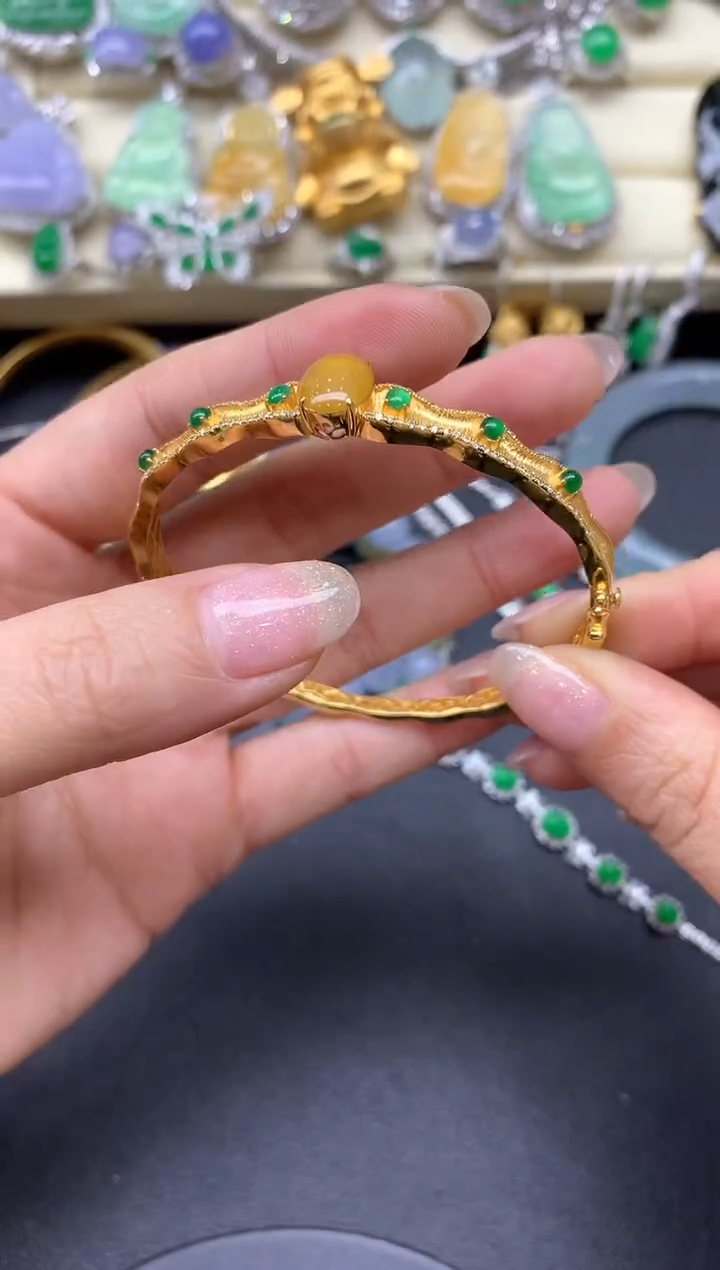 【闪购商品】翡翠手镯18K金镶嵌569-中国好珍宝