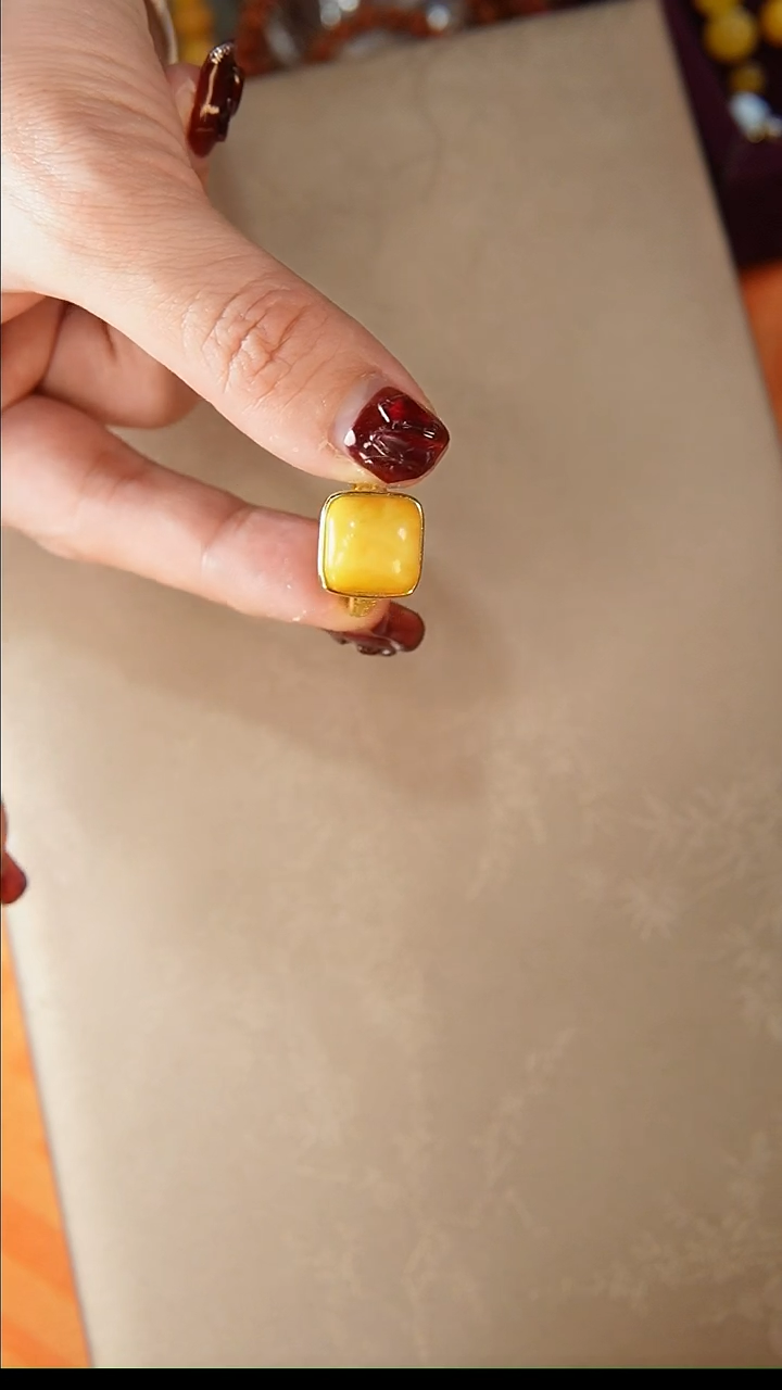 【闪购商品】琥珀戒指银S925镶嵌戒指