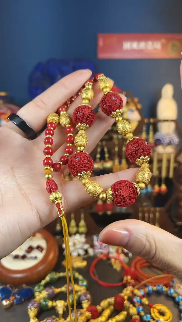 【闪购商品】红红满雕工设计师款项链