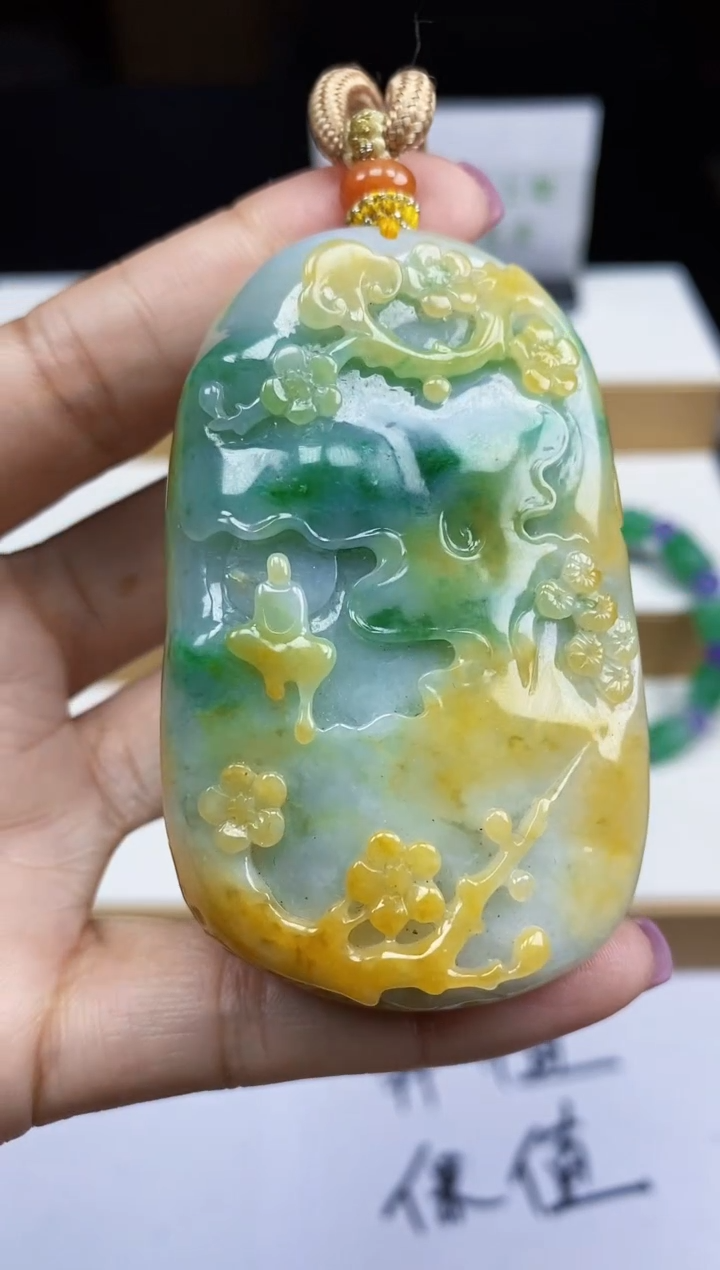 【闪购商品】翡翠颈饰未镶嵌翡翠A货