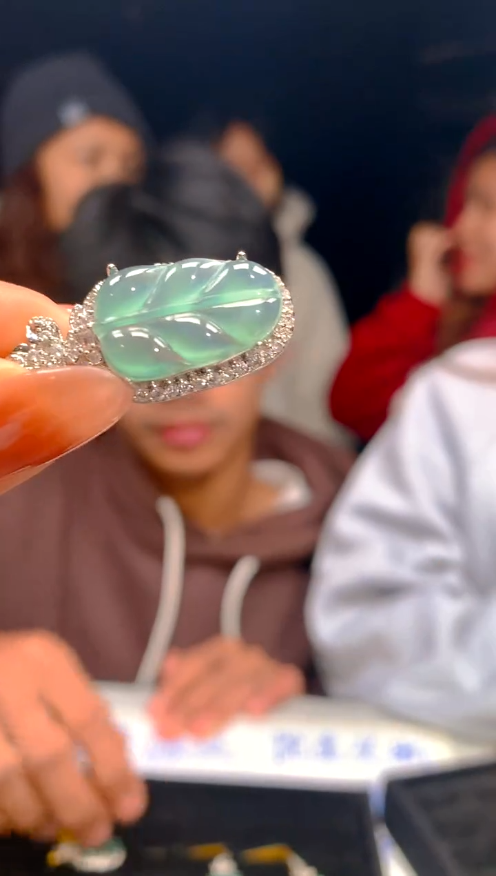 【闪购商品】定制翡翠未镶嵌12定制翡翠-多样性发货（发其一）