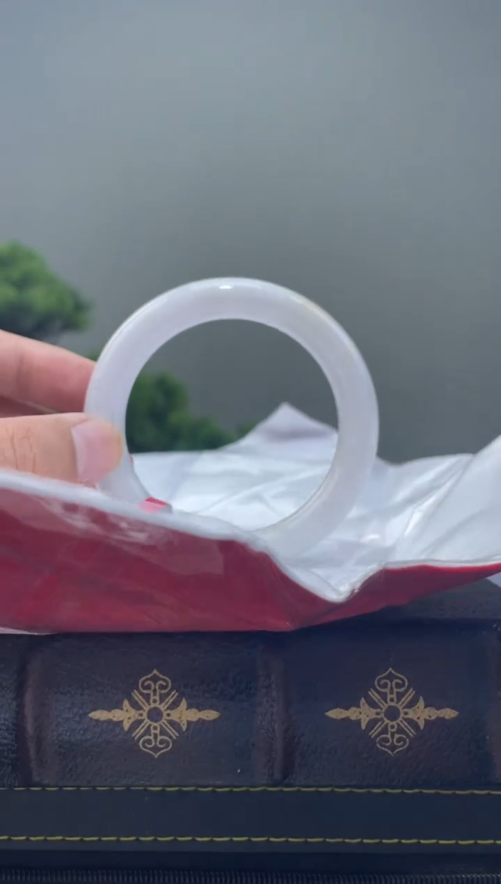 【闪购商品】翡翠手镯未镶嵌手镯4