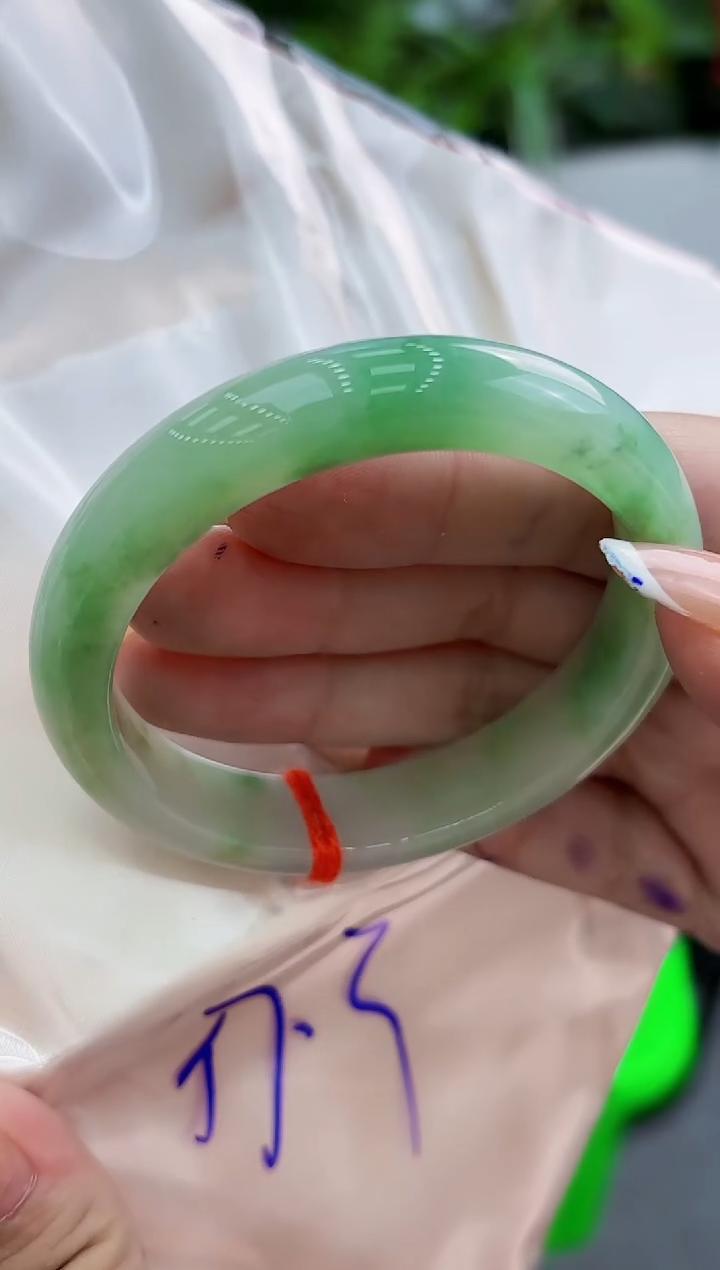 【闪购商品】翡翠手镯未镶嵌翡翠手镯