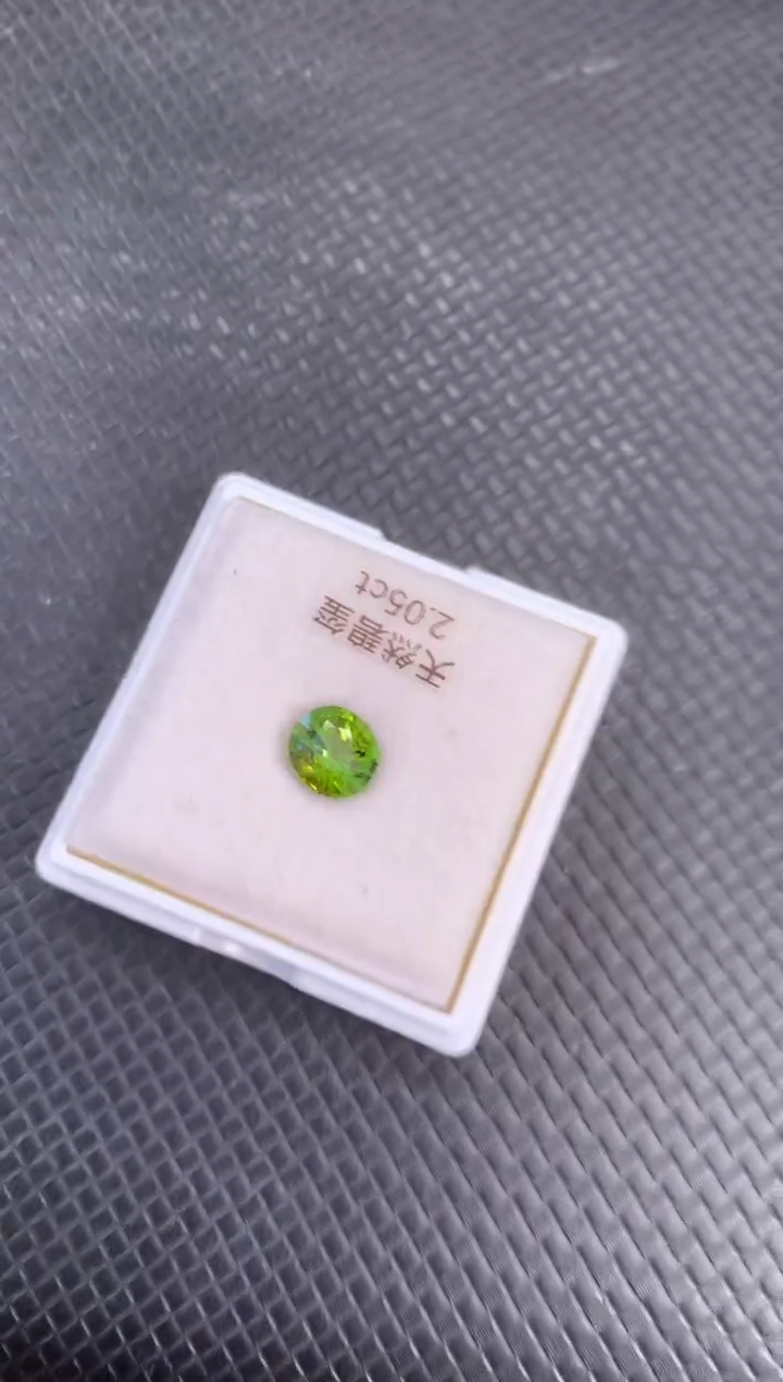 未镶嵌裸石碧玺天然绿色碧玺