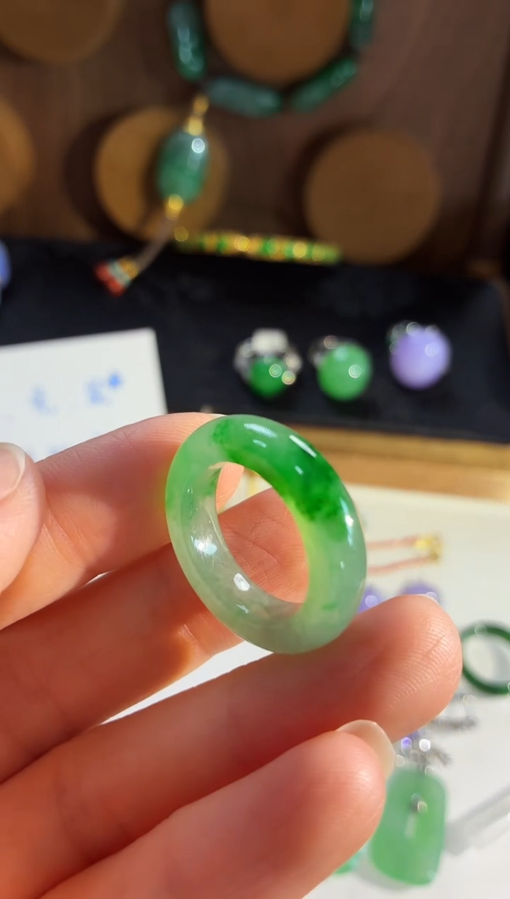 未镶嵌戒指翡翠戒指15