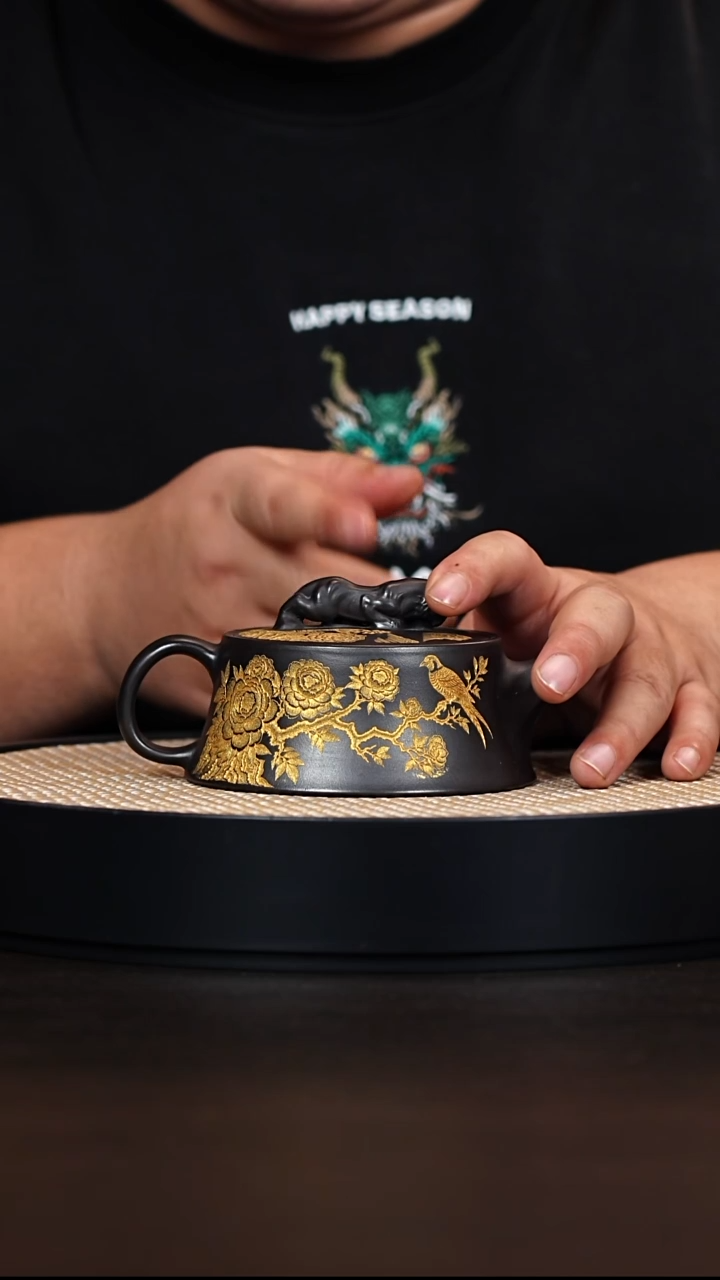 茶杯紫砂卧虎藏龙