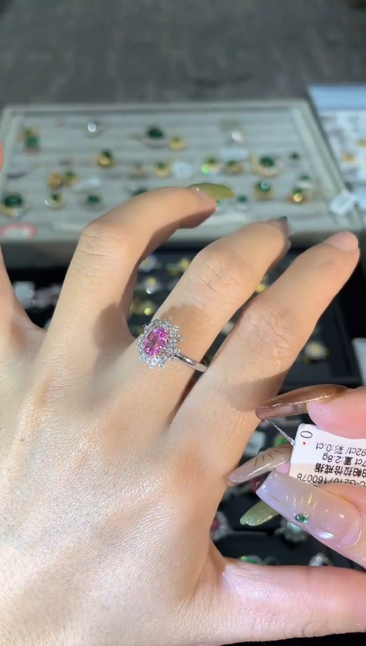 戒指蓝宝石18K金镶嵌YB