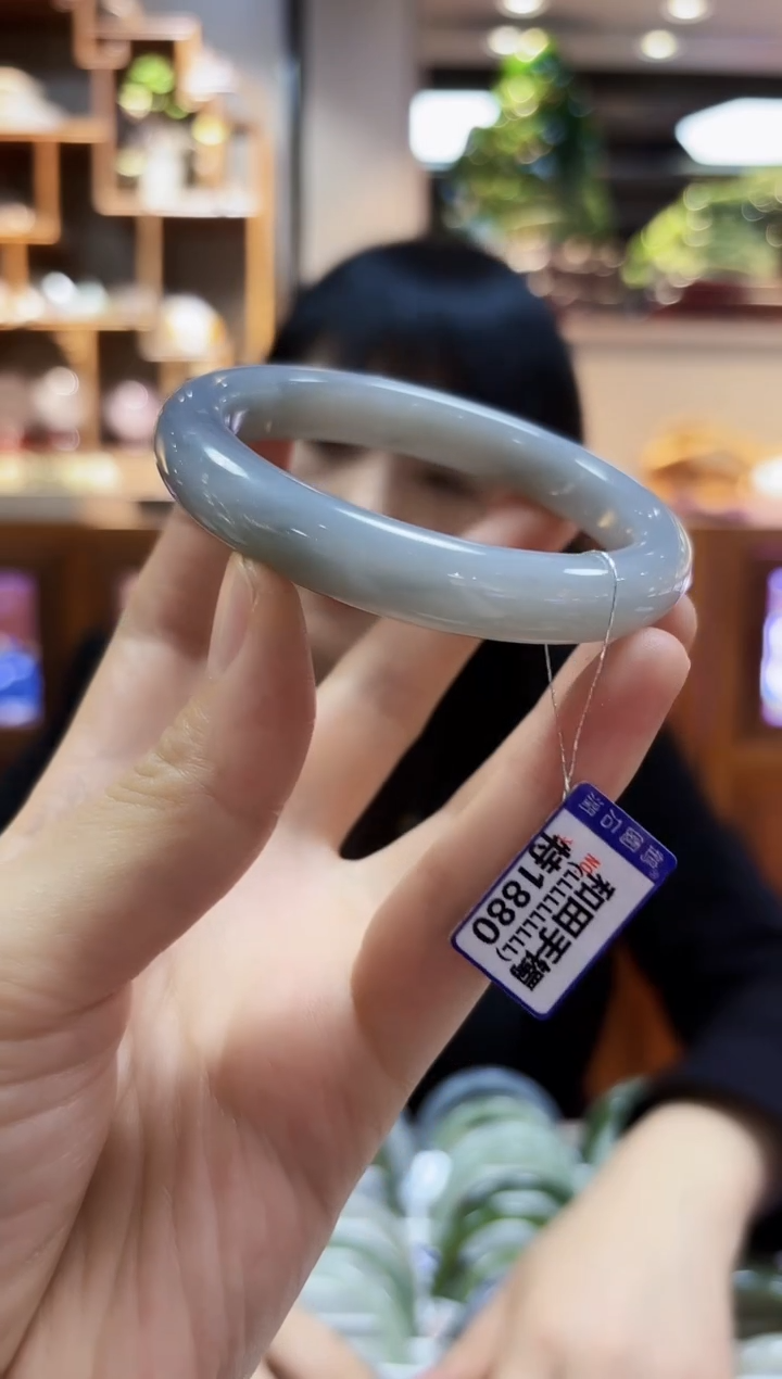 【闪购商品】和田玉58未镶嵌手镯