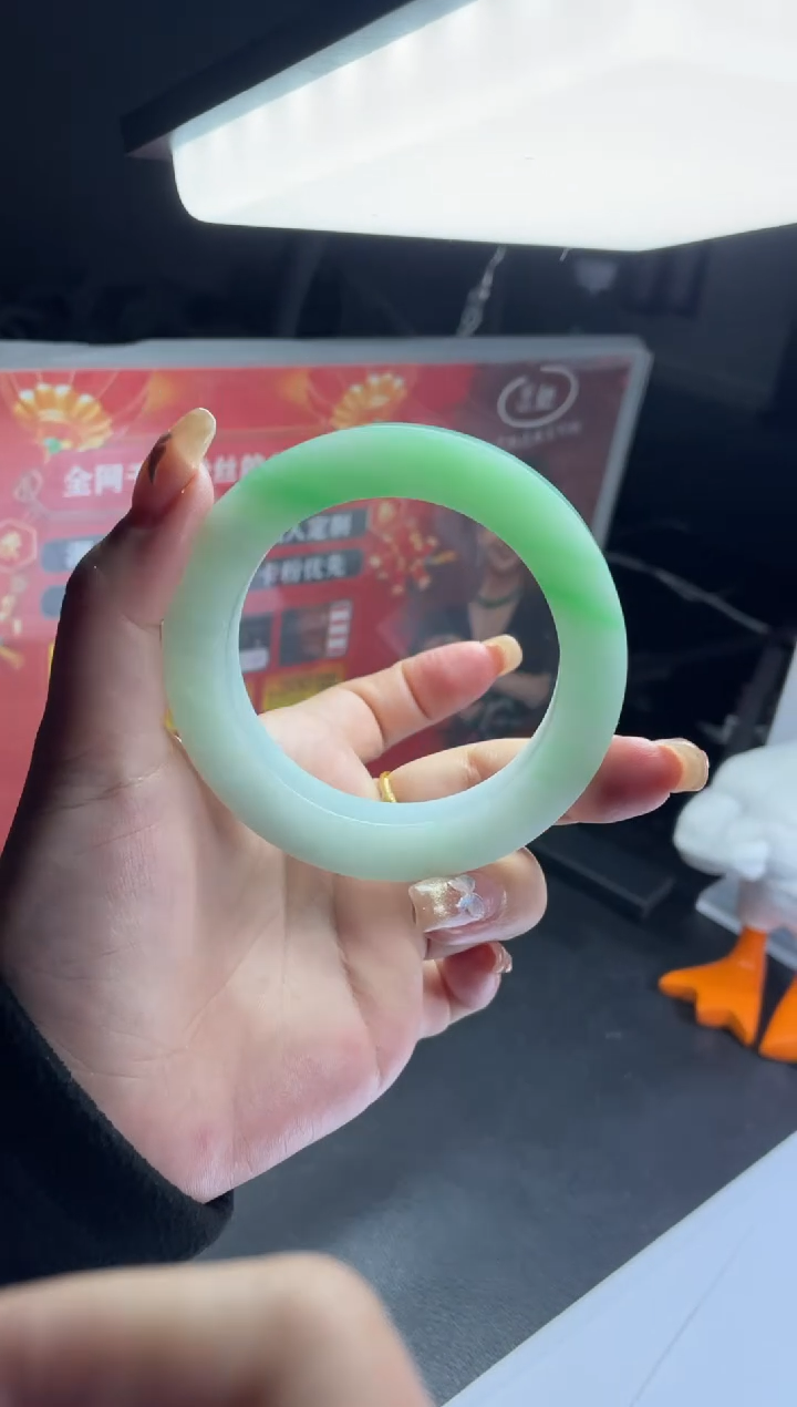 【闪购商品】定制翡翠手镯未镶嵌DDH85400